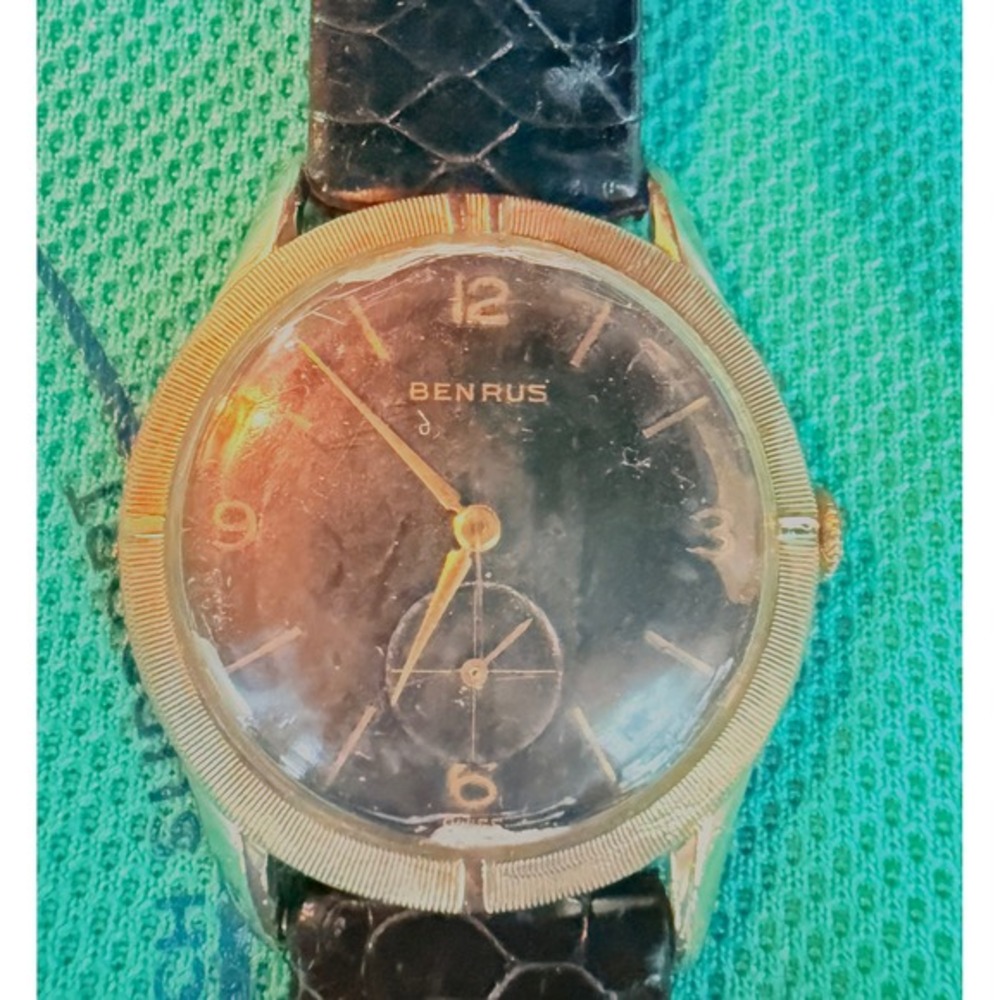 Vintage‎ Benrus 17 Jewel Mechanical Watch 10K RGP Bezel Black Dial Runs w/ Strap